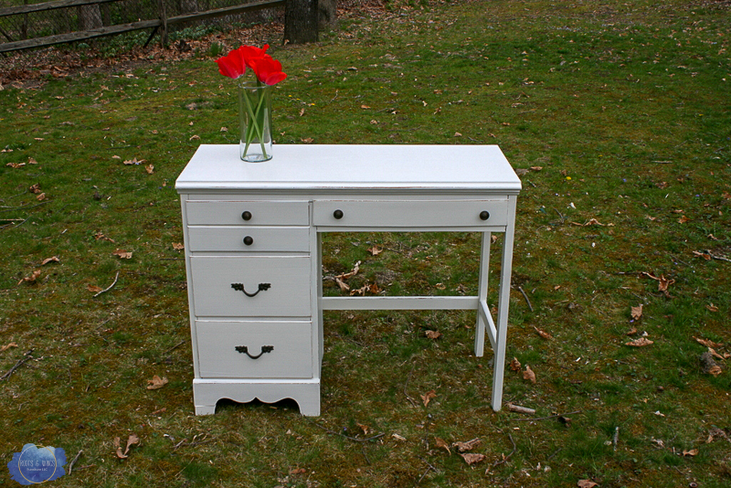 white laminate desk makeover -2