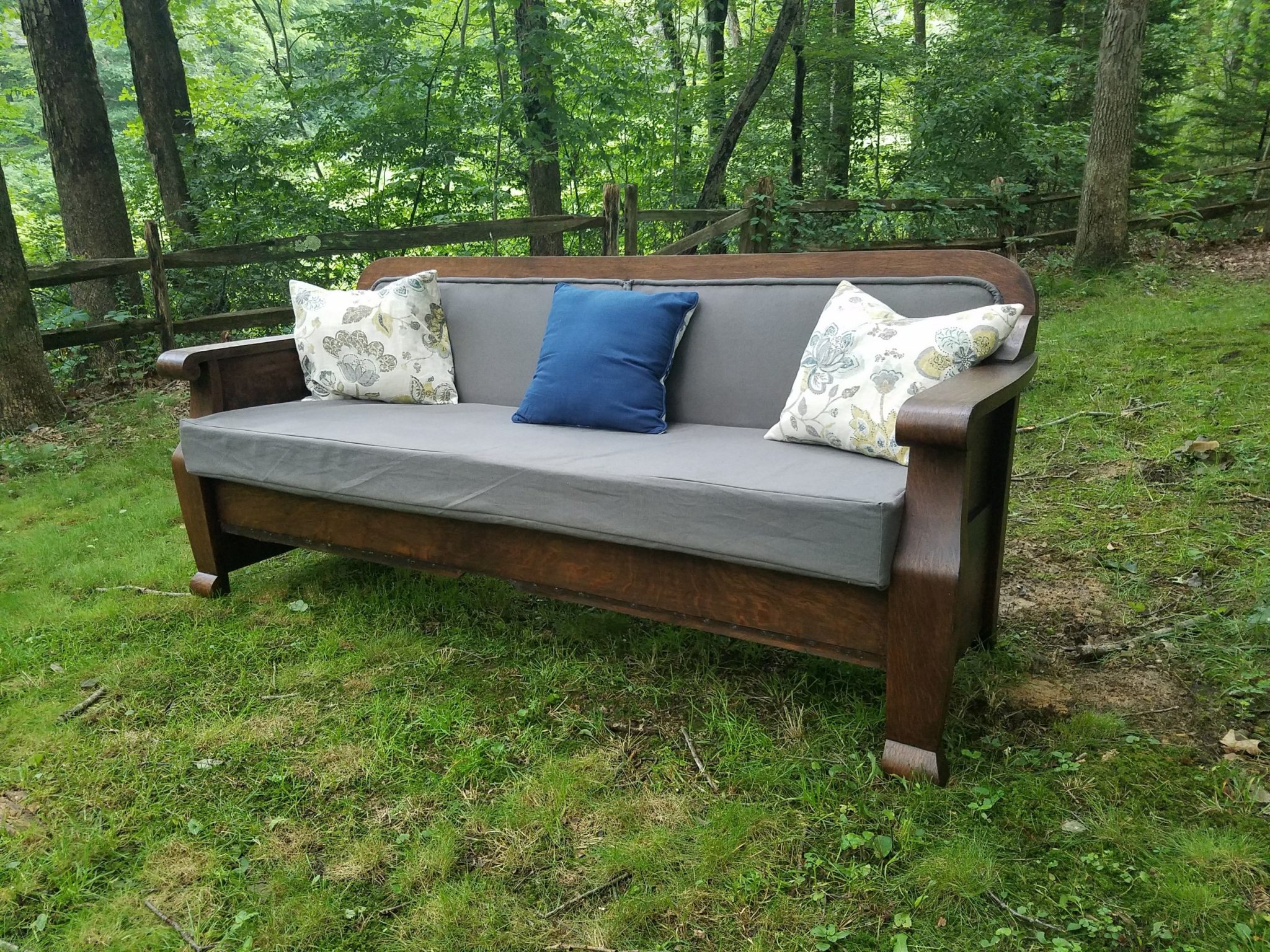 antique+couch+reveal